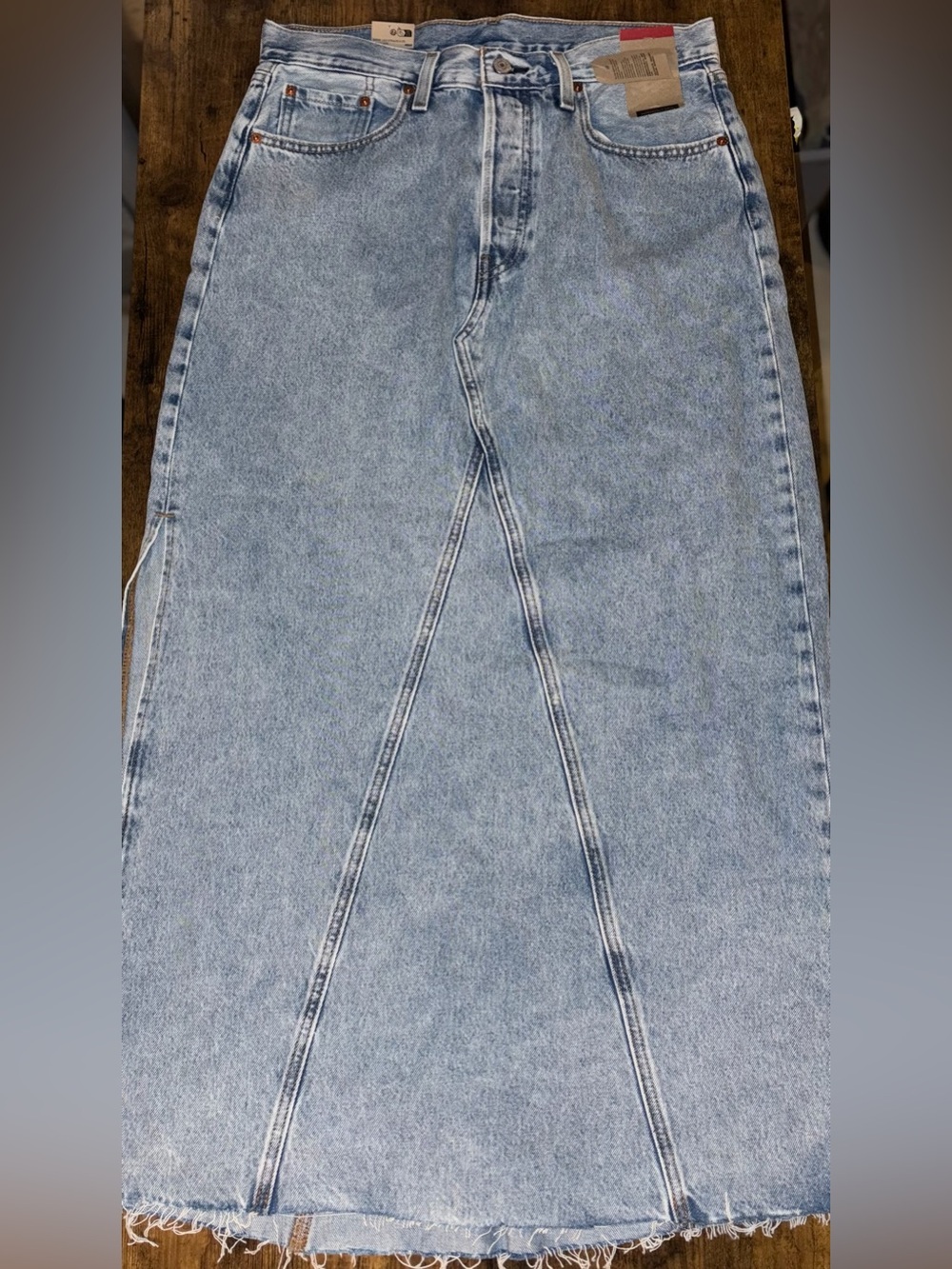 Levi's Light Wash womenโs skirt